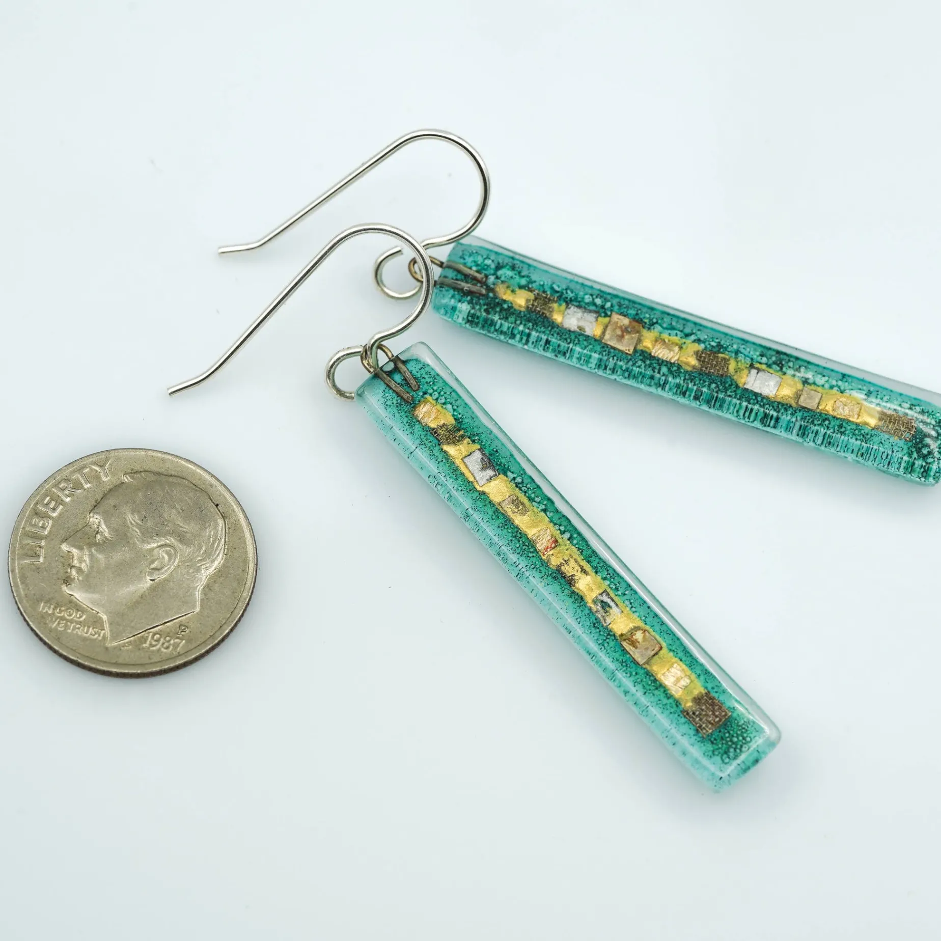 aqua_golden_phase_bar_ear_6.webp Aqua Golden Phase Bar Earrings