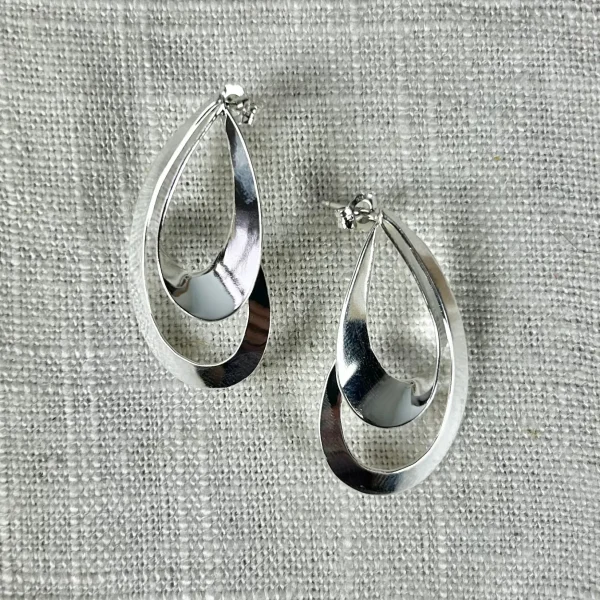 Crossing Earring